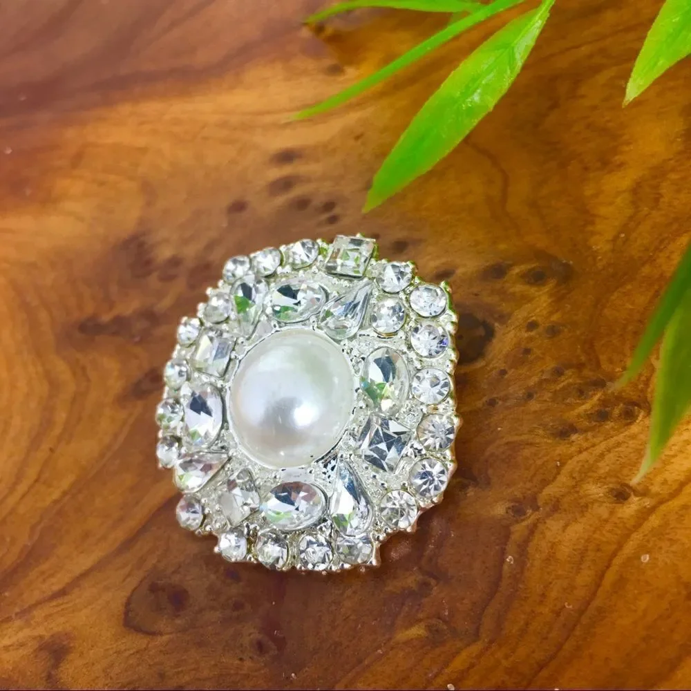 Sparkling Bling clear Crystal Rhinestone Pearl Brooch 4239